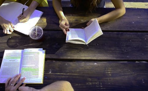 ��W�������b��