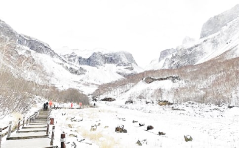 小學(xué)冬季安全工作自查報(bào)告5篇