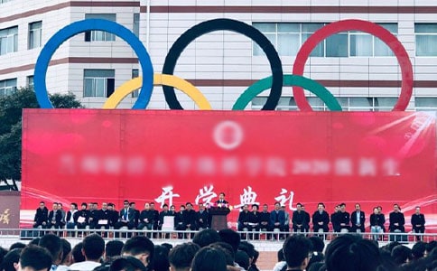 С�W(xu��)���_�W(xu��)��Y�l(f��)�Ը�400��