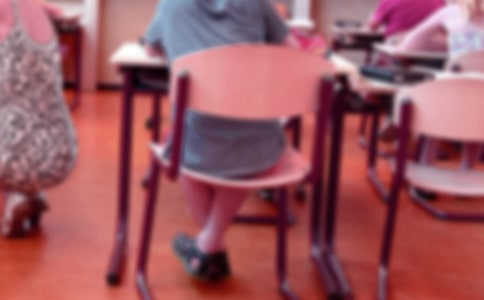 �W(xu��)�ںڰ���(n��i)�݅���