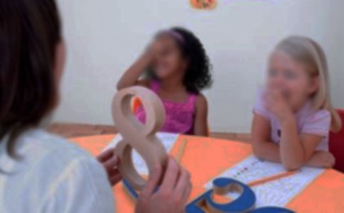 幼兒園教師簡歷自我評(píng)價(jià)