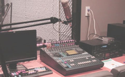 深夜情感電臺廣播稿