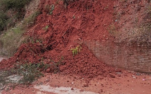 ��ʯ�����w��ʩ���������x5ƪ��