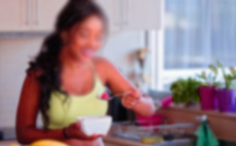 描寫女人堅強的好句子